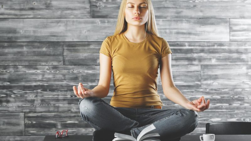 Meditația în timpuri traumatice: Beneficii
