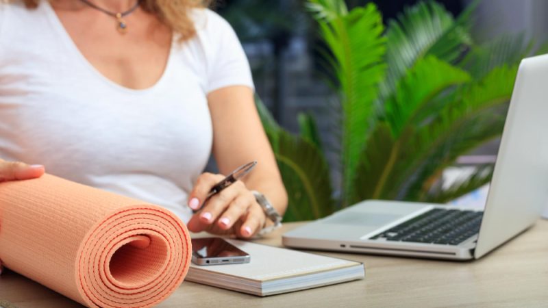 Beneficiile exercițiilor de yoga în prevenirea accidentărilor
