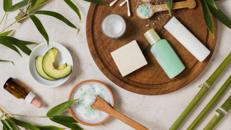 Produse esențiale pentru un ten luminos natural